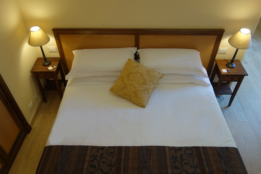 Couette-café Aenea 3*